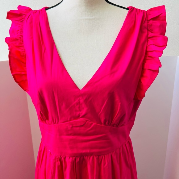 Pretty Maggy London V-Neck Sleeveless Solid Maxi Dress in Fuschia Medium - Picture 5 of 13
